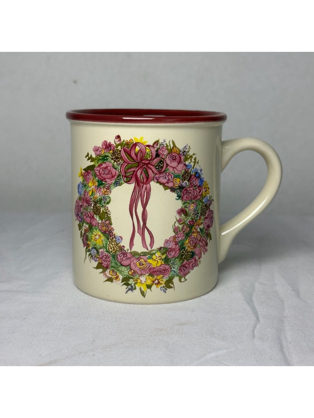 Vintage 1987 Potpourri Press Floral Wreath Coffee Mug Maroon Interior S-19